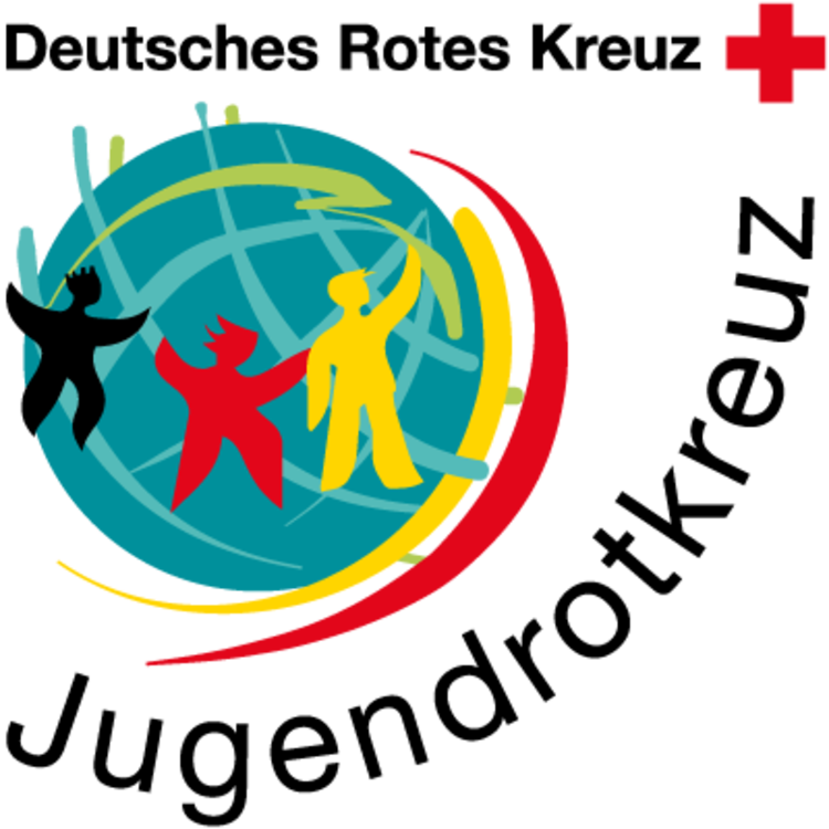 Das offizielle Logo des Jugendrotkreuzes (JRK). Es zeigt eine blau-türkise Weltkugel, die von drei stilisierten menschlichen Figuren in Schwarz, Rot und Gelb umarmt wird. Gelbe und rote dynamische Schwünge umgeben die Kugel und symbolisieren globale Aktivität und Zusammenhalt. In der oberen rechten Ecke ist das kleine, rote Kreuz-Symbol des DRK zu sehen.